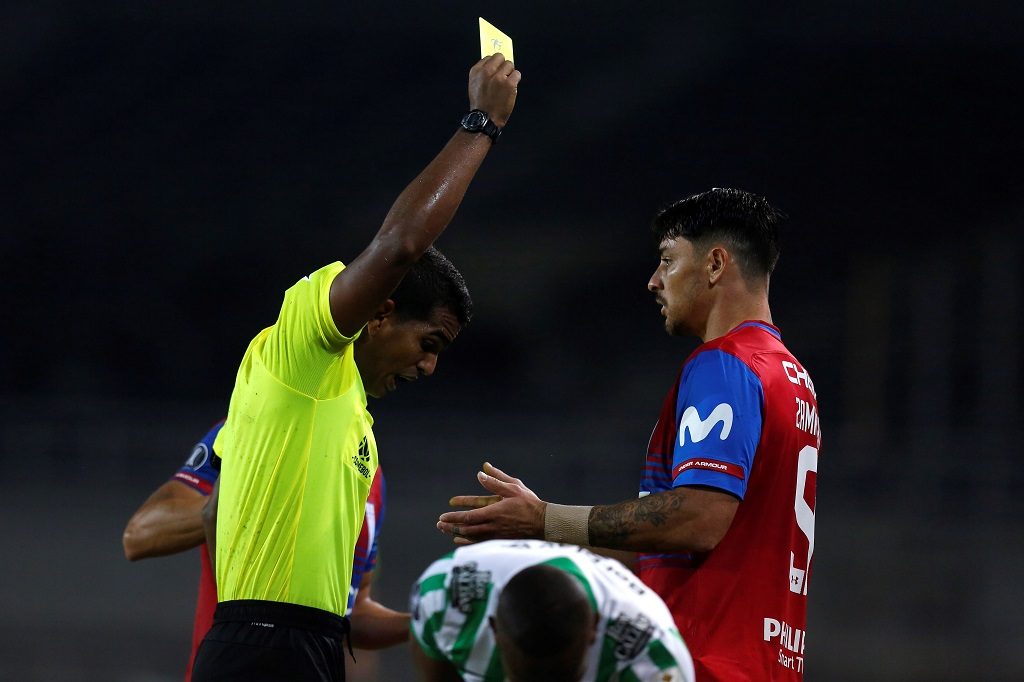 Los lamentos de Zampedri y Fuenzalida después de la derrota de la UC en la Copa Libertadores: "Nos pasa siempre lo mismo"