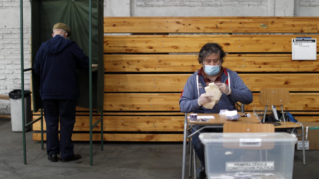 Pensemos Chile: Jaime Mañalich, Axel Callís y Luz Poblete analizaron el panorama de las elecciones ante el alza de casos de coronavirus