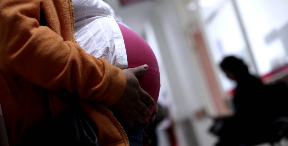Presidenta del Colegio de Matronas: “Hay 14.700 mujeres embarazadas contagiadas de covid”
