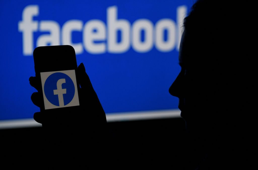Junta supervisora de Facebook evaluará las peticiones para eliminar "contenido dañino"