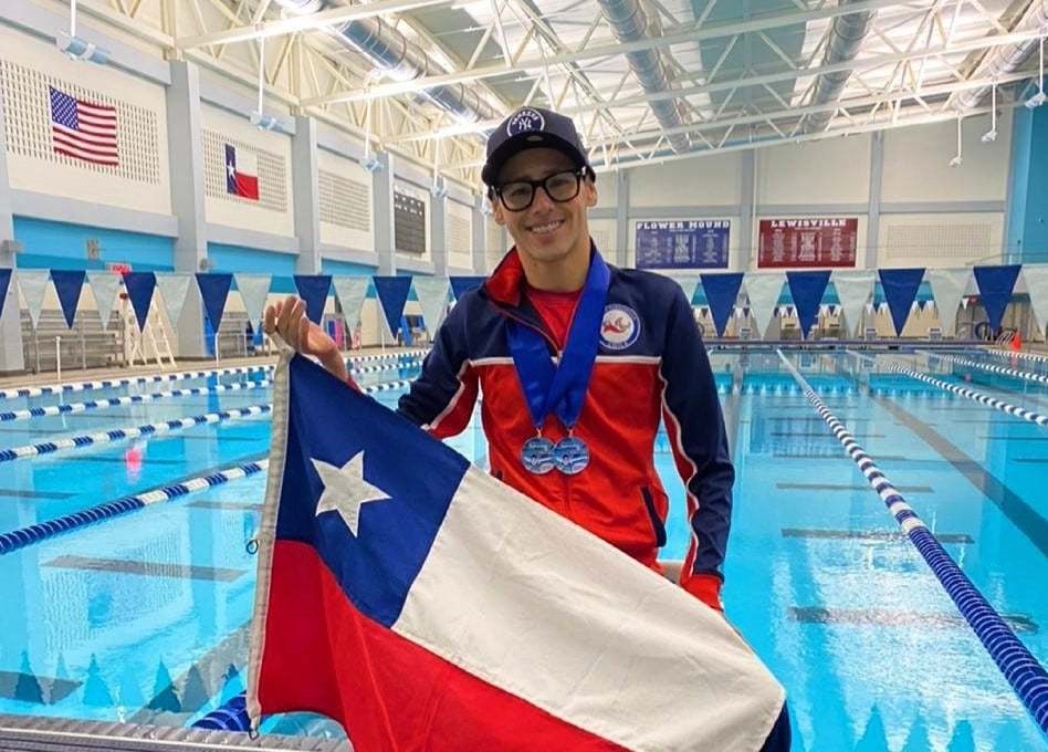 Nadador paralímpico Alberto Abarza ganó tres medallas de oro en Estados Unidos