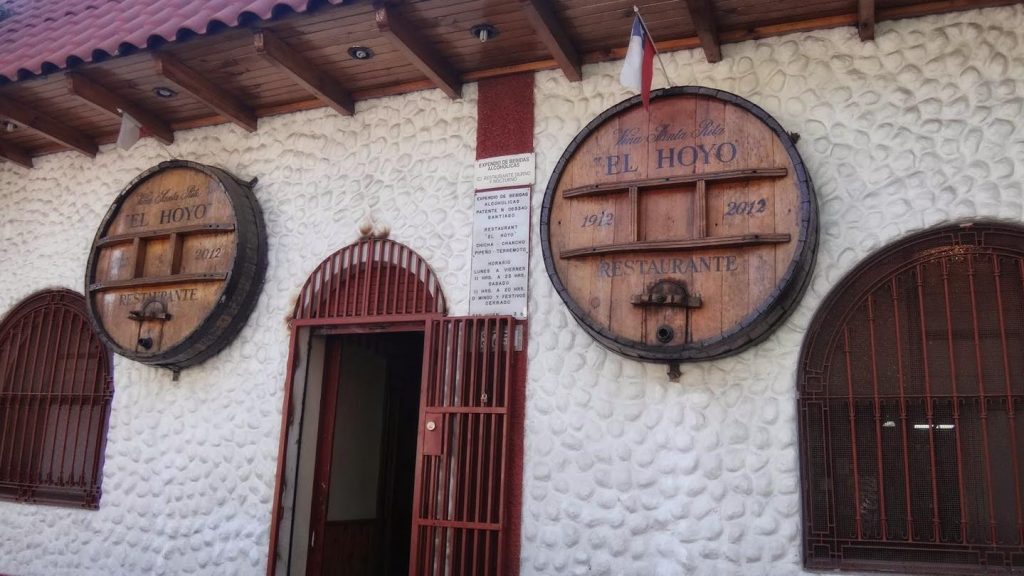 Hasta con las recetas incluidas: anunciaron la venta del popular restaurante "El Hoyo"