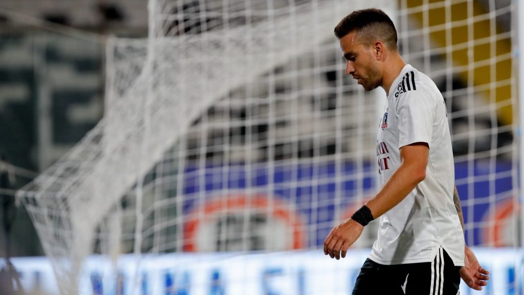 Seguirá la polémica: Nuevos antecedentes involucrarían a Colo Colo con dobles contratos