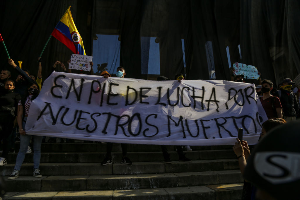 Cartel denuncia las muertes durante las protestas en Colombia