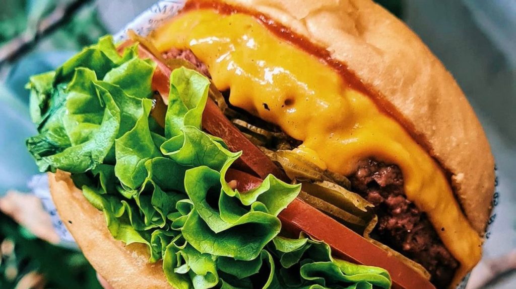 Día de la Hamburguesa: recetas y ofertas para celebrar en casa