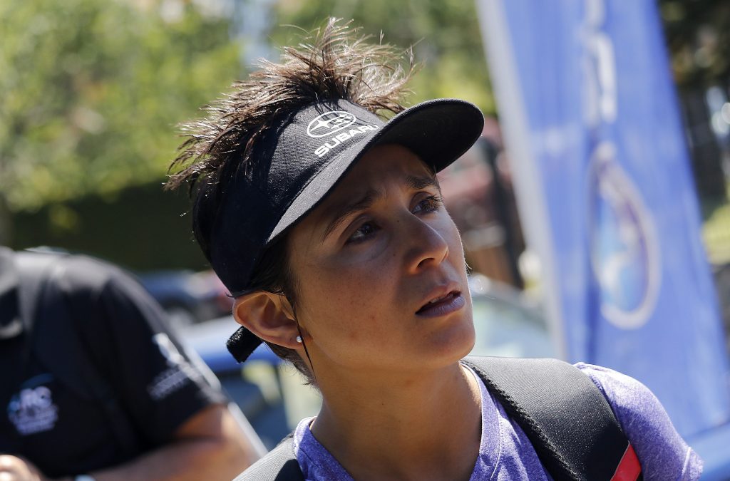Triatleta chilena Bárbara Riveros sufrió caída en torneo en Japón y se fracturó una costilla