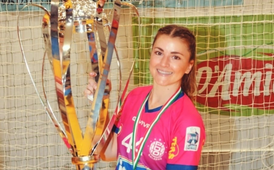 Orgullo chileno: Belén Canessa se consagró campeona de Italia en el balonmano