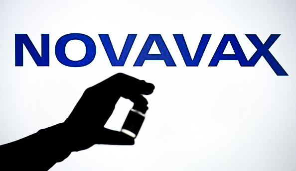 Novavax: La vacuna contra el covid que supera la eficacia del 90% y viene del quillay