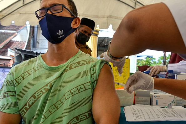 Tercera dosis de Sinovac: Autoridades de salud anunciaron que en julio se anuncia si se necesitará