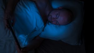 ¿Qué hacer para combatir el insomnio olímpico? Experto entregó una serie de recomendaciones