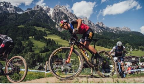 Martín Vidaurre logró medalla de plata en la Copa del Mundo de Mountain Bike en Francia