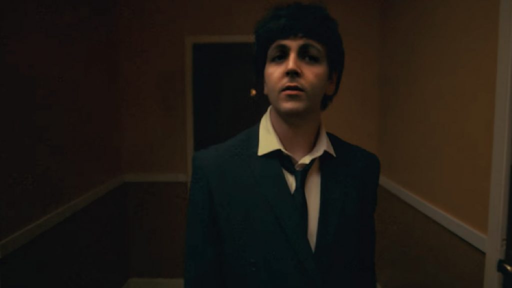 Paul McCartney rejuveneció en el video de "Find my way" junto a Beck