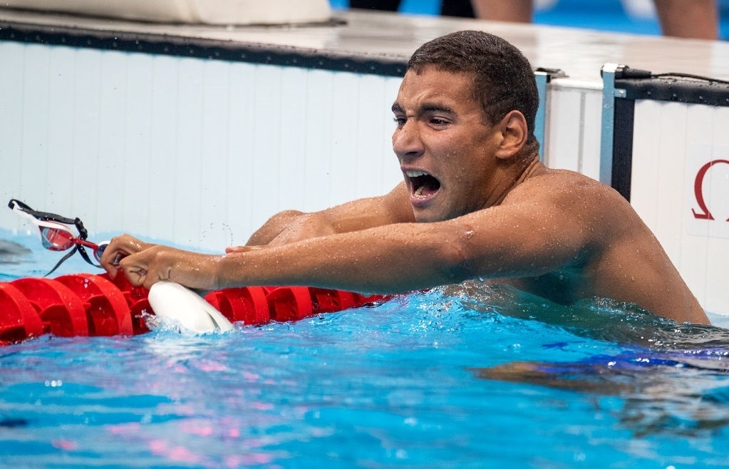 Ahmed Hafnaoui, joven tunecino de 18 años, dio el golpe a la cátedra en la natación