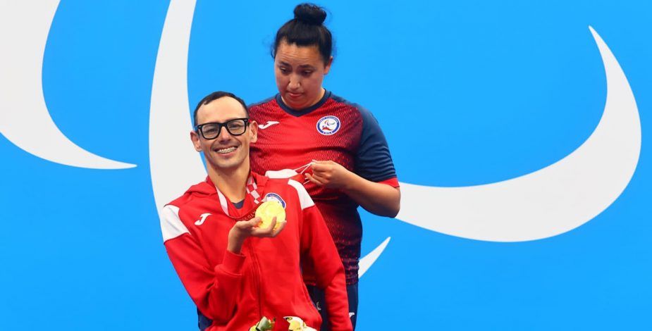 Alberto Abarza tras ganar el oro en los Juegos Paralímpicos: “Los sueños están para cumplirse, hasta lo imposible”