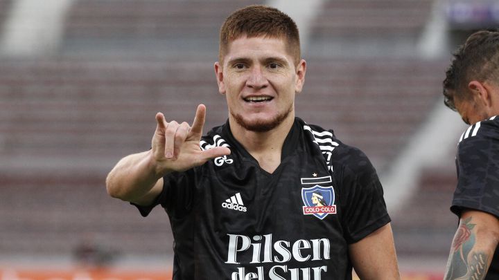 Leonardo Gil tras su gran momento: "Tuve propuestas de Católica y la U, pero el cariño por Colo Colo es de chico"