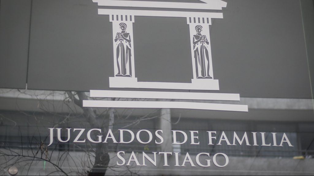Abogada sobre Franco Parisi y su deuda por pensiones alimenticias: "El fondo del asunto no es que no lo hayan notificado"
