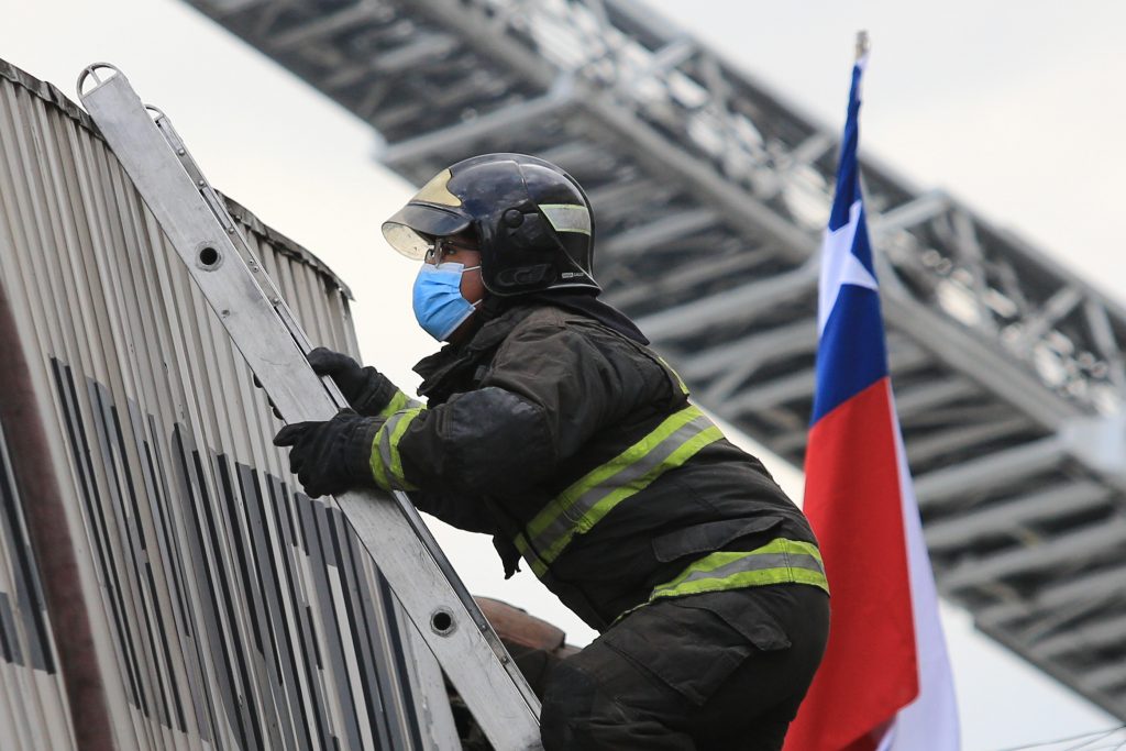 Violencia contra voluntarias de Bomberos: llaman a mejorar la educación sexual y de género