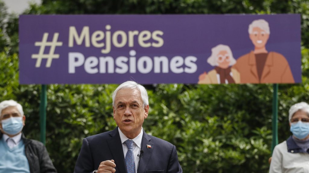 Economista por proyecto de Ley Corta de Pensiones: "No aborda el carácter estructural del problema"