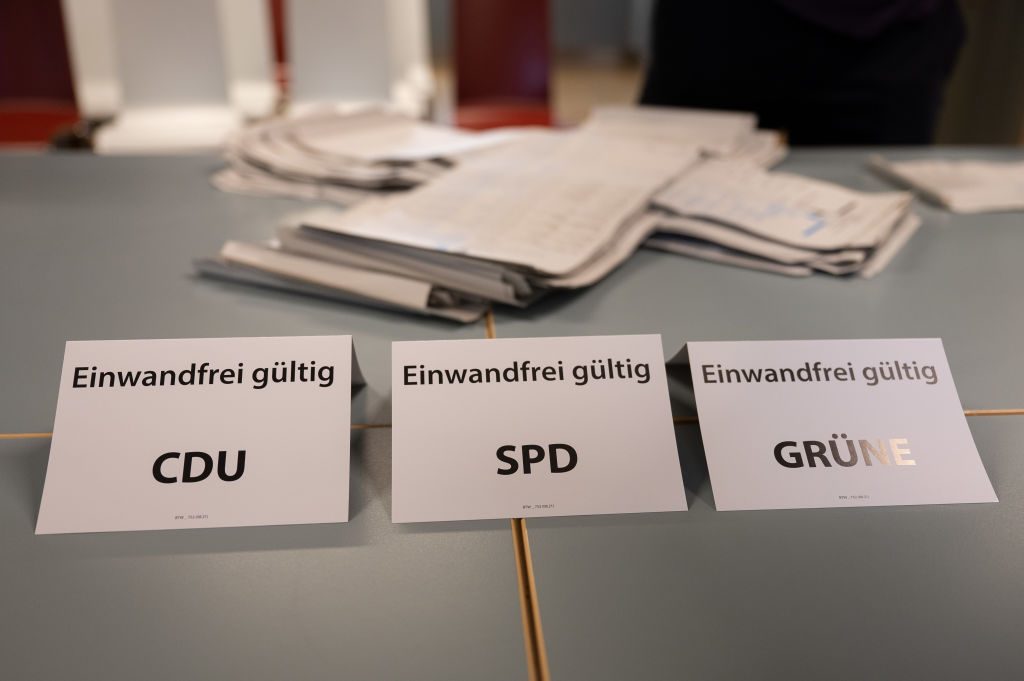 Elecciones en Alemania: Resultados apuntan a empate técnico entre socialdemócratas y democristianos