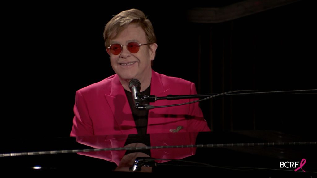 Elton John pospone gira para 2023: "Me parte el corazón tenerlos esperando más"