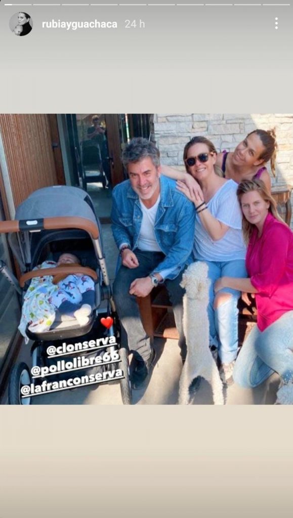 Javiera Acevedo celebró su primer "18" como mamá con Pollo Valdivia y Claudia Conserva