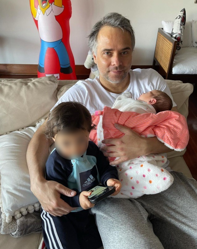 Fernando González y sus bebés | Instagram