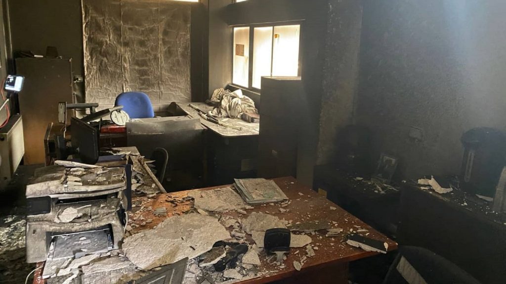 Alcalde de Rancagua se querellará por atentado incendiario en edificio de la Dirección de Obras