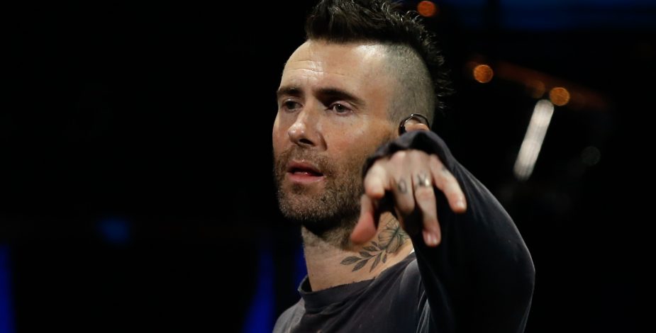 ¿Cuándo parará? Adam Levine aún es trolleado por chilenos a casi dos años de Viña