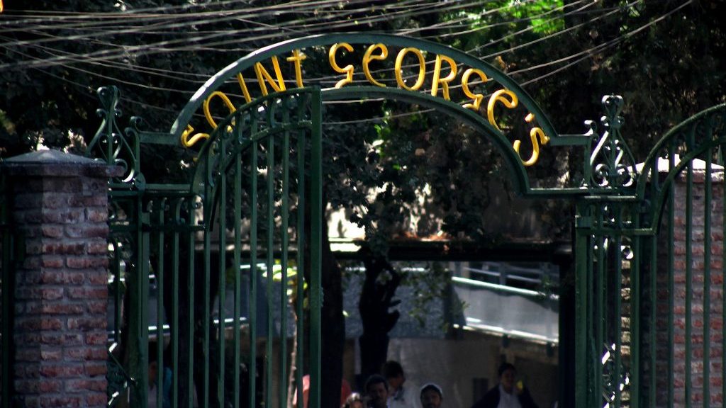 Apoderados del colegio Saint George's reclamaron por "lista de pecados"