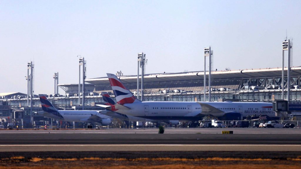Cuenta RUT: aerolínea lanza oferta de vuelos nacionales desde $990 con dicha tarjeta