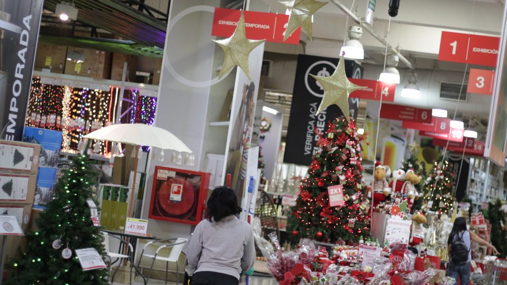 Téngalo en Cuenta: ¿Lenta Navidad? Encuesta reveló que las personas adelantarán sus compras de fin de año