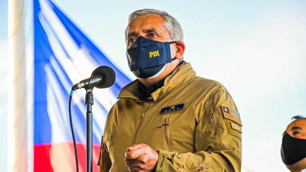 Juzgado de Garantía de Santiago decretó prisión preventiva contra el exdirector de la PDI, Héctor Espinosa