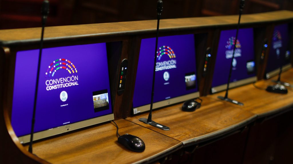 Nueva Constitución: lingüista habló sobre la importancia del lenguaje claro en la Carta Magna