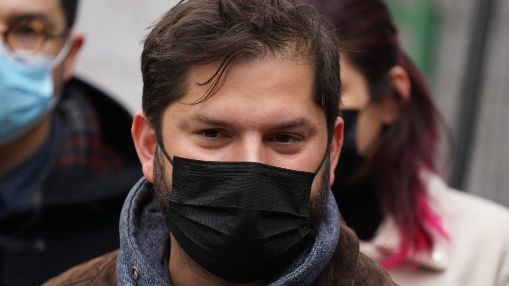 Gabriel Boric tras emplazamiento de Galli: "Dejen de utilizar al gobierno para hacer campaña electoral por sus dos candidatos"