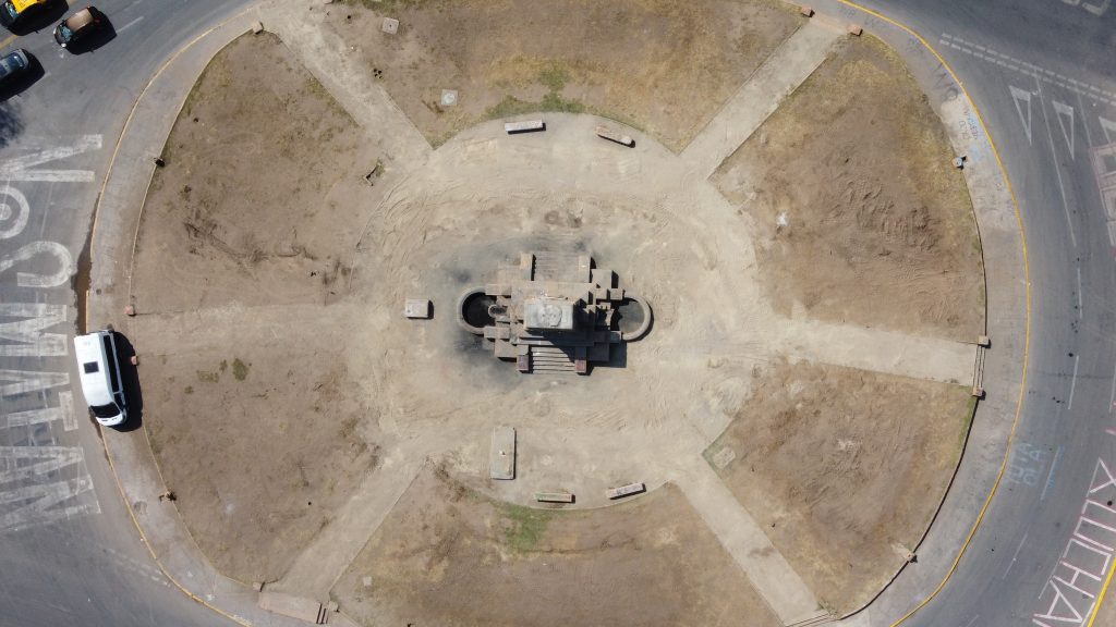 Plaza Baquedano: Consejo Nacional de Monumentos respaldó traslado de base de piedra y restos del Soldado Desconocido