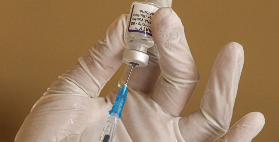 Asesores de la FDA recomendaron aprobar la vacuna anticovid de Pfizer para niños de cinco a once años