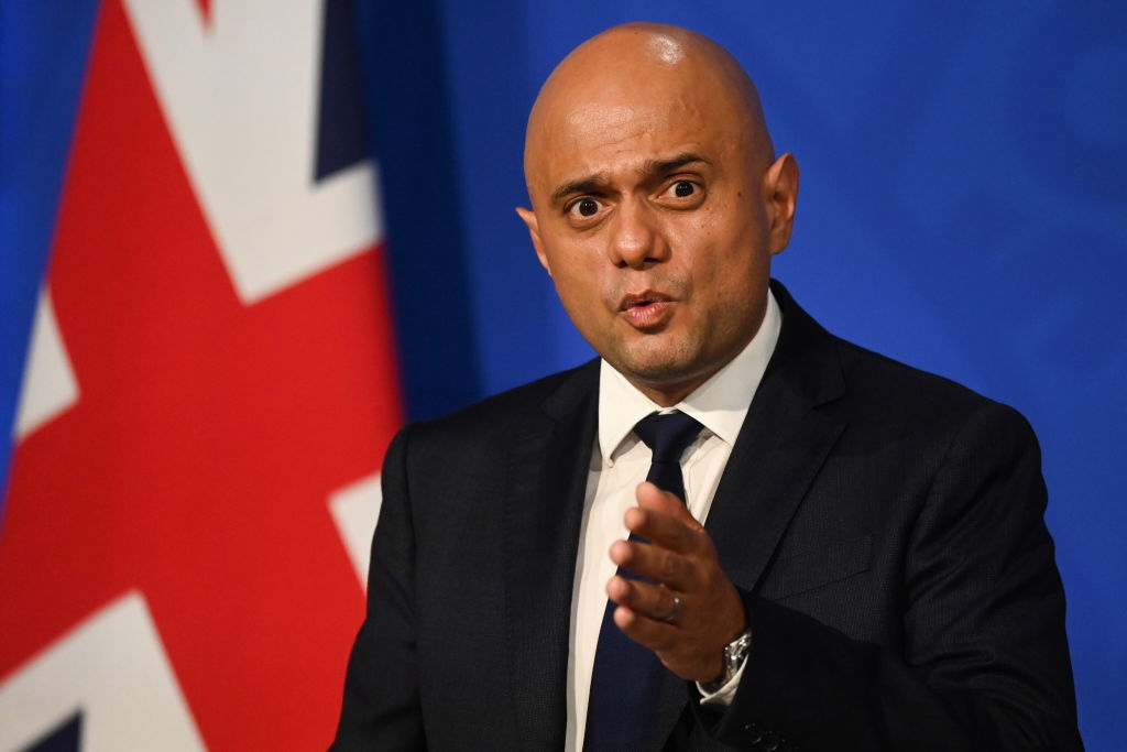 El ministro de salud británico Sajid Javid ante los medios