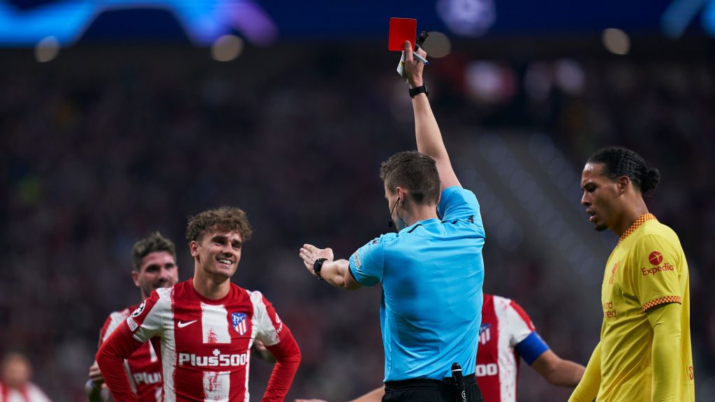 La patada de Antoine Griezmann que condicionó el Atlético de Madrid-Liverpool