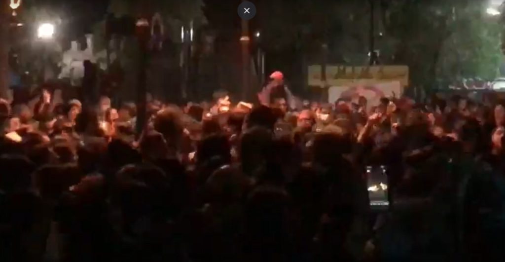 Cientos de personas asistieron a masiva manifestación en Villa Alemana contra la termoeléctrica Los Rulos