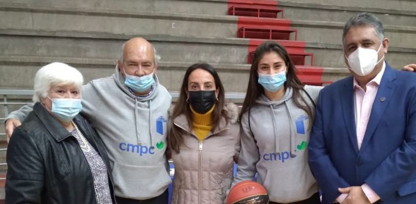 Carolina Marinakis, basquetbolista nacional: "Las mujeres no cortan tanto el juego, somos más intensas y queremos seguir"