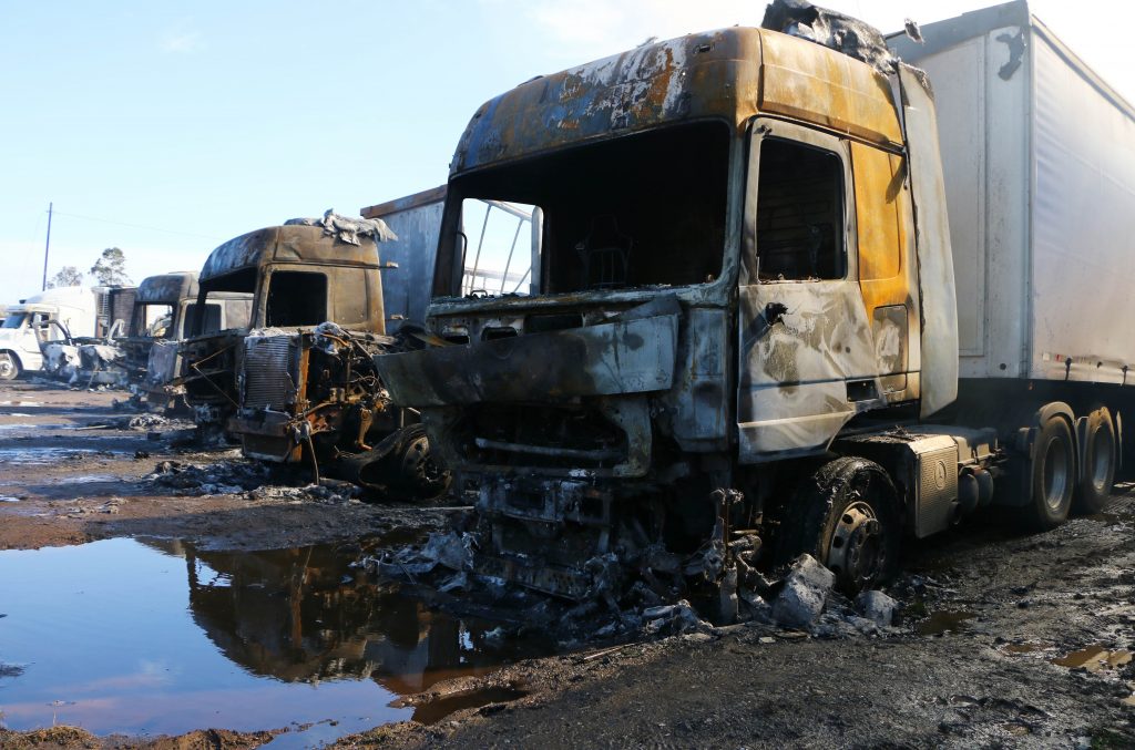 Macrozona sur: Tres atentados incendiarios hubo en la zona rural de Victoria durante la madrugada de este lunes