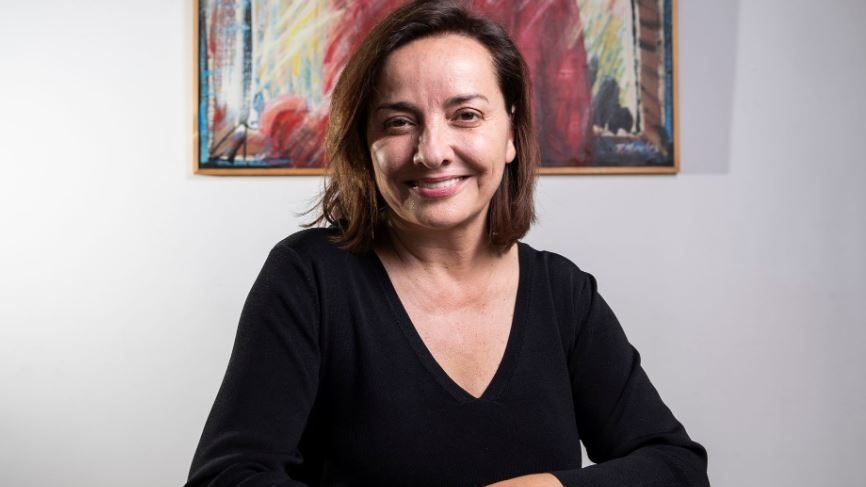 Escucha en vivo la entrevista a Pepa Bueno, directora de El País de España