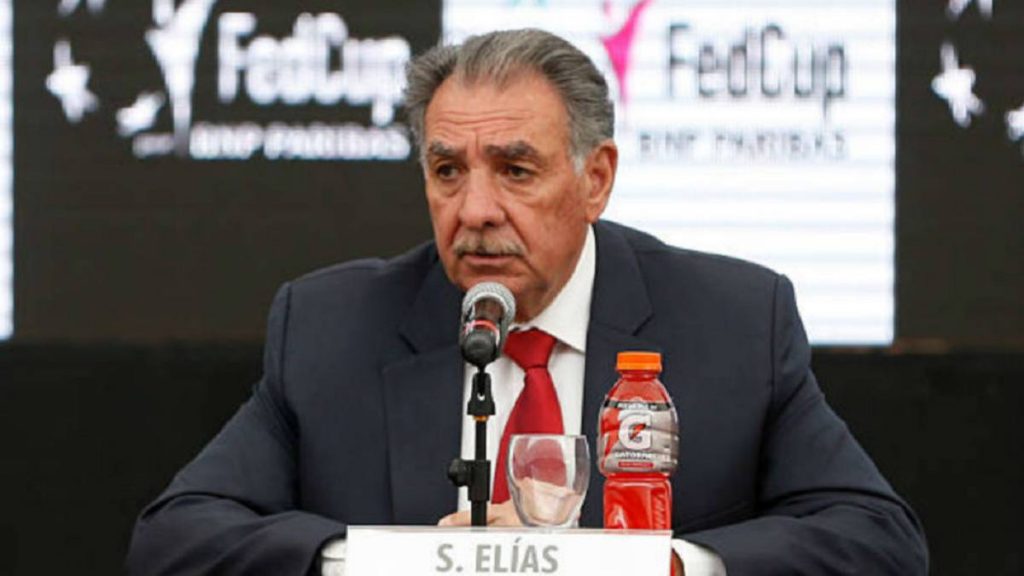 Sergio Elías y la unión del equipo chileno de Copa Davis: "Hay un camarín fuerte, hemos compartido momentos con lágrimas"