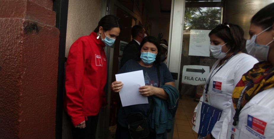 Seremi de Salud de la RM presentó querella por amenazas contra funcionarios