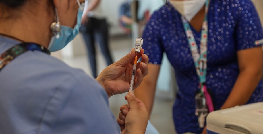 Balance de vacunación contra covid-19: comenzó la inoculación en terreno en Magallanes