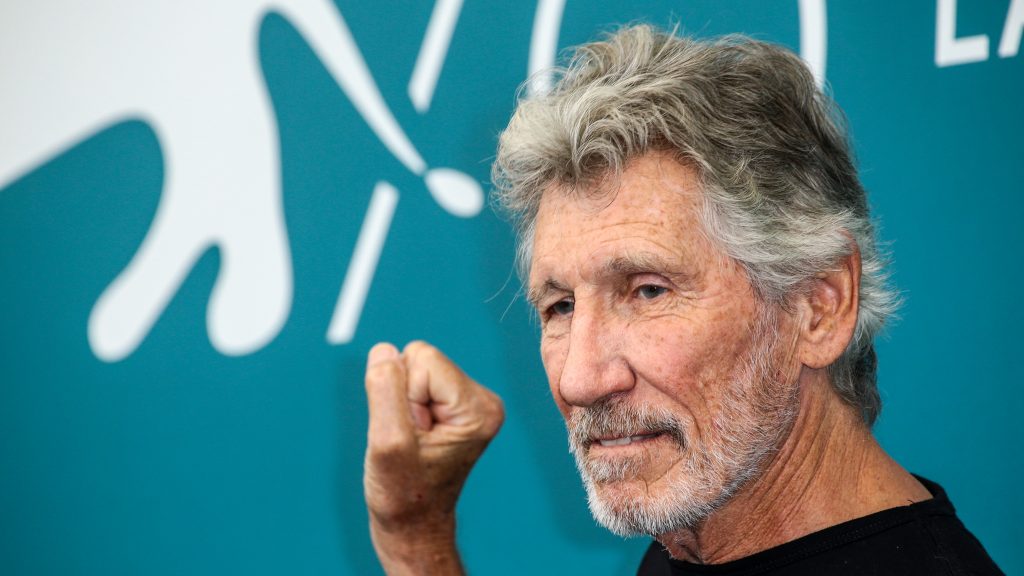 Roger Waters llamó a votar en segunda vuelta: "La gente buena de Chile tiene que salir a los locales de votación el 19 de diciembre"