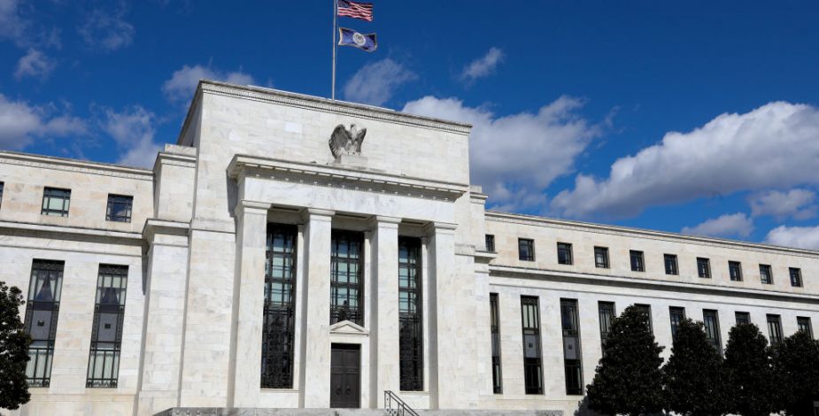 Reserva Federal de EE. UU. sube la tasa de referencia a 3.25%, la más alta desde la crisis del 2008