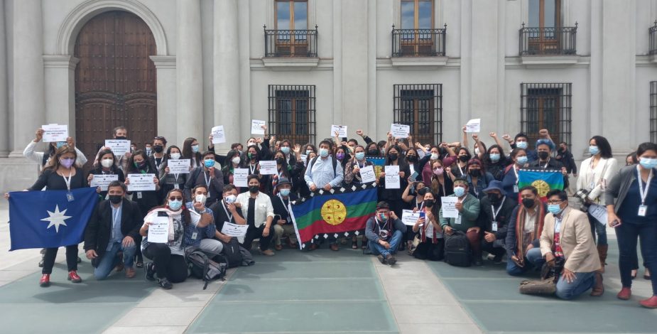 Macrozona sur: Convencionales de escaños reservados presentaron carta al Presidente Piñera en rechazo al estado de emergencia