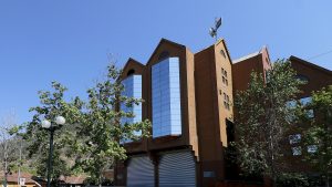 Canal 13C ofreció disculpas a Sociedad Geológica de Chile por errores de Claudio Iturra en su programa
