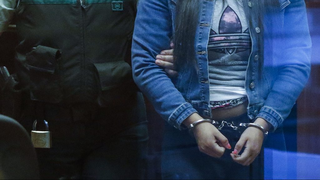 Parricidio en Rancagua: tribunal amplió detención a mujer acusada de matar a su hija de 3 años